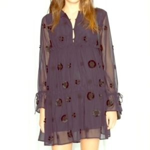 🎉HP🎉& Other Stories - Navy Blue Frilled Embroidered Dress Sz 6